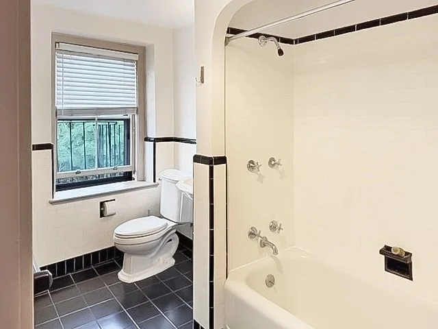 1 bed, 1 bath apartment for rent at 50 W Cedar St Unit 5, Beacon Hill — photo 10 of 12