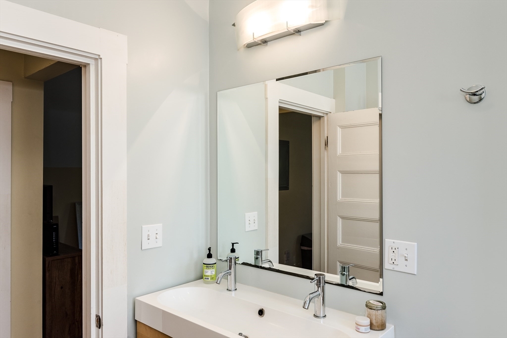 2 bed, 1 bath apartment for rent at 50 Waterhouse St Unit 3, Teele Square — photo 16 of 24