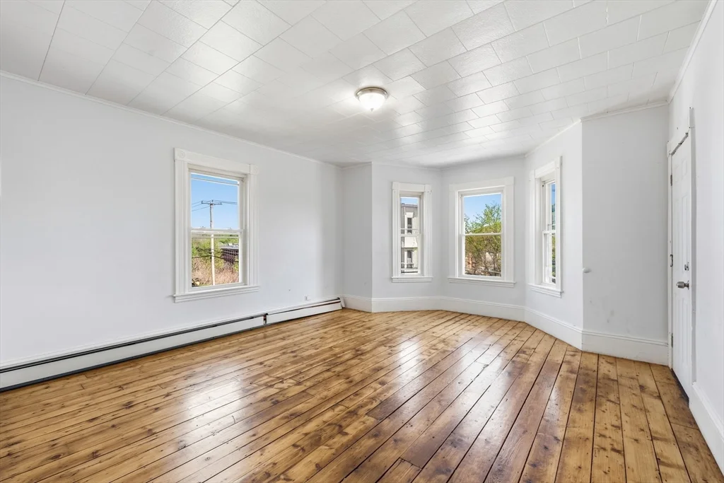 3 bed, 1 bath apartment for rent at 50 West St Unit 3, Fitchburg — photo 15 of 18