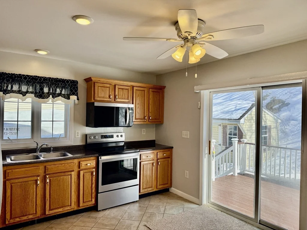 2 bed, 1 bath apartment for rent at 50 Wigwam Hill Dr Unit 50, Worcester — photo 3 of 21
