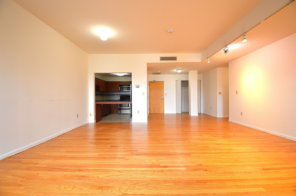 2 bed, 2 bath apartment for rent at 50 Winchester St Unit 206, Coolidge Corner — photo 2 of 13