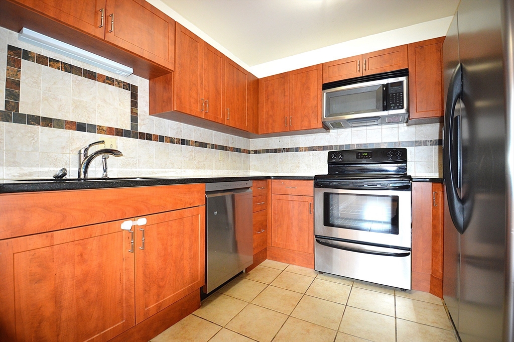 2 bed, 2 bath apartment for rent at 50 Winchester St Unit 206, Coolidge Corner — photo 5 of 13