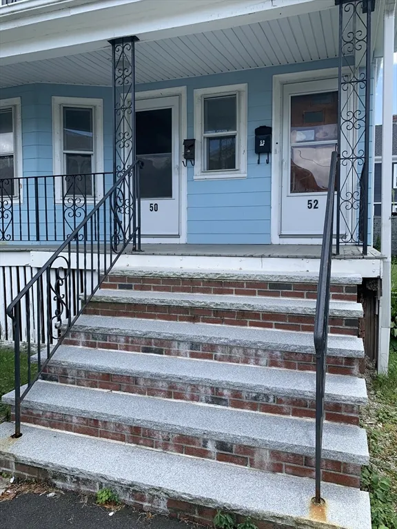 2 bed, 1 bath apartment for rent at 50 Windsor Rd Unit 1, South Medford — photo 39 of 42