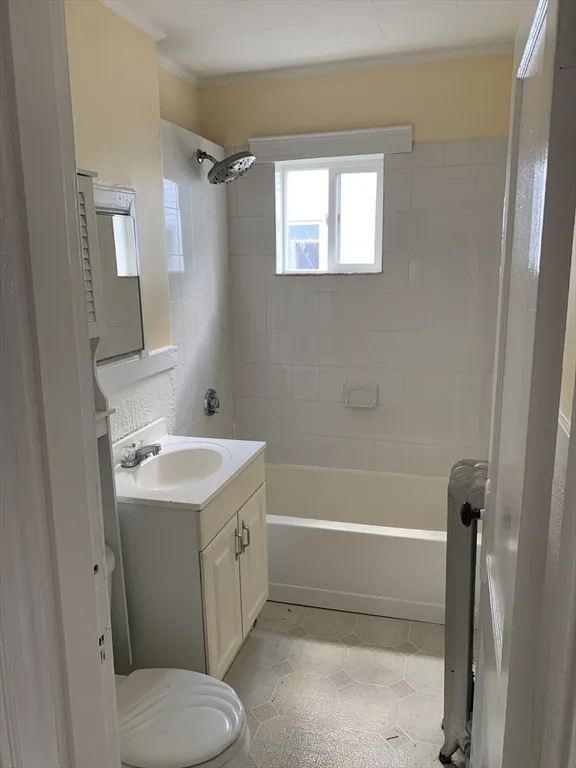 2 bed, 1 bath apartment for rent at 50 Windsor Rd Unit 1, South Medford — photo 16 of 42