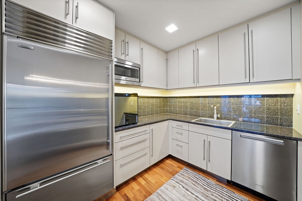 2 bed, 2 bath apartment for rent at 500 Atlantic Ave Unit 18G, Waterfront — photo 6 of 25