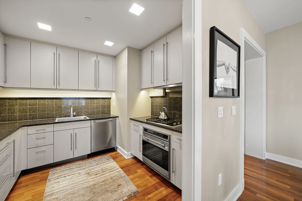 2 bed, 2 bath apartment for rent at 500 Atlantic Ave Unit 18G, Waterfront — photo 9 of 25