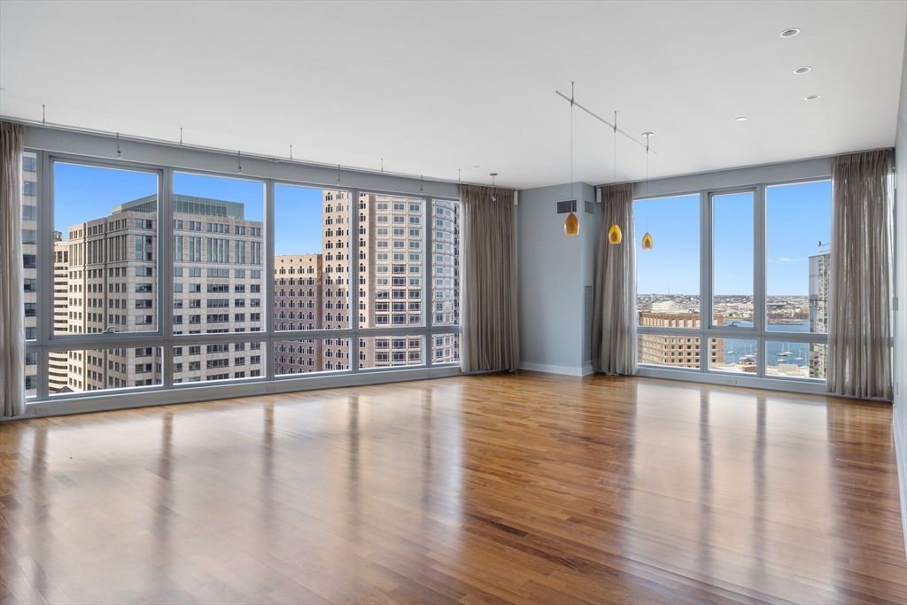 3 bed, 3 bath apartment for rent at 500 Atlantic Ave Unit PH21B, Waterfront — photo 2 of 30