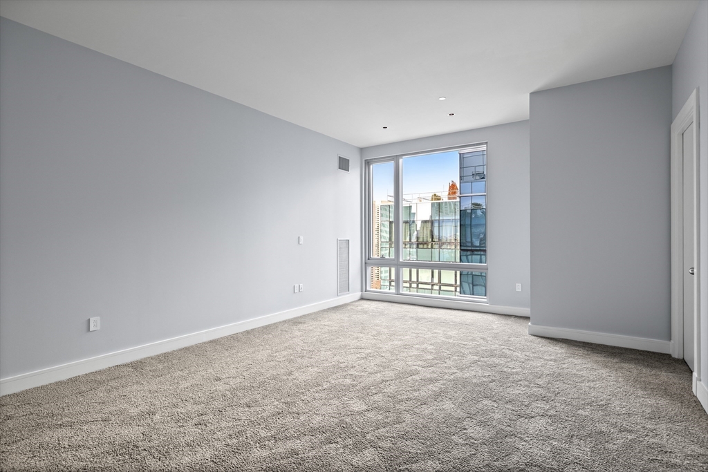 3 bed, 3 bath apartment for rent at 500 Atlantic Ave Unit PH21B, Waterfront — photo 14 of 30