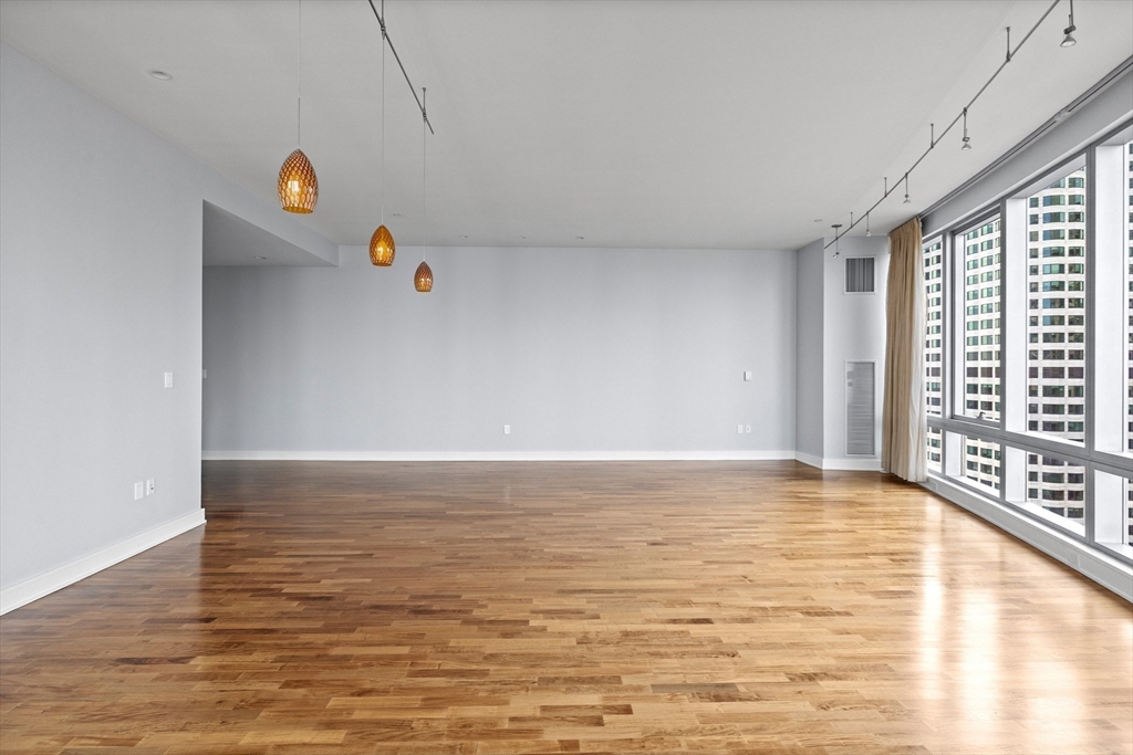 3 bed, 3 bath apartment for rent at 500 Atlantic Ave Unit PH21B, Waterfront — photo 12 of 30