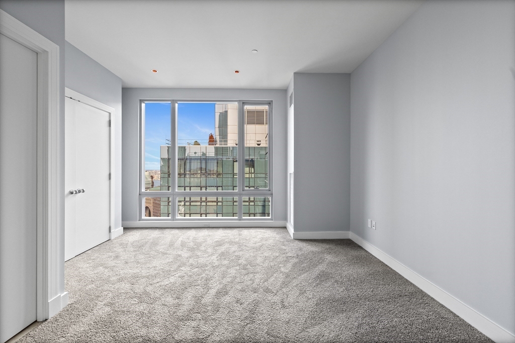 3 bed, 3 bath apartment for rent at 500 Atlantic Ave Unit PH21B, Waterfront — photo 18 of 30