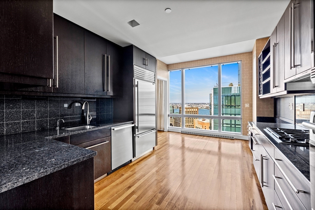 3 bed, 3 bath apartment for rent at 500 Atlantic Ave Unit PH21B, Waterfront — photo 9 of 30