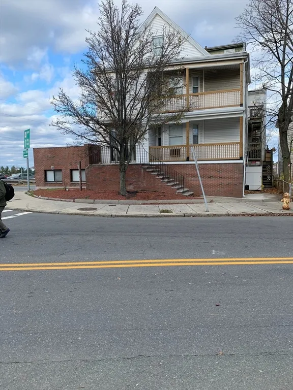 2 bed, 1 bath apartment for rent at 500 Beach Revere Unit 1, Revere — photo 8 of 8
