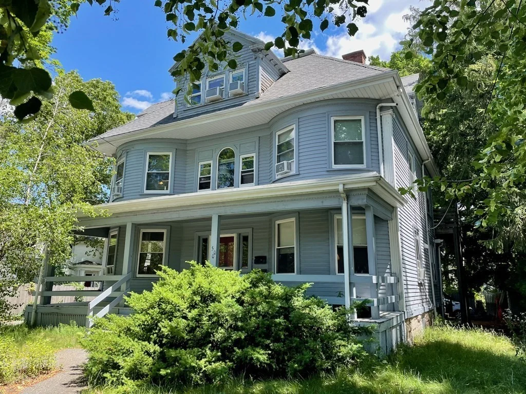 3 bed, 1 bath apartment for rent at 500 Centre St Unit 1, Newton Corner — photo 13 of 15