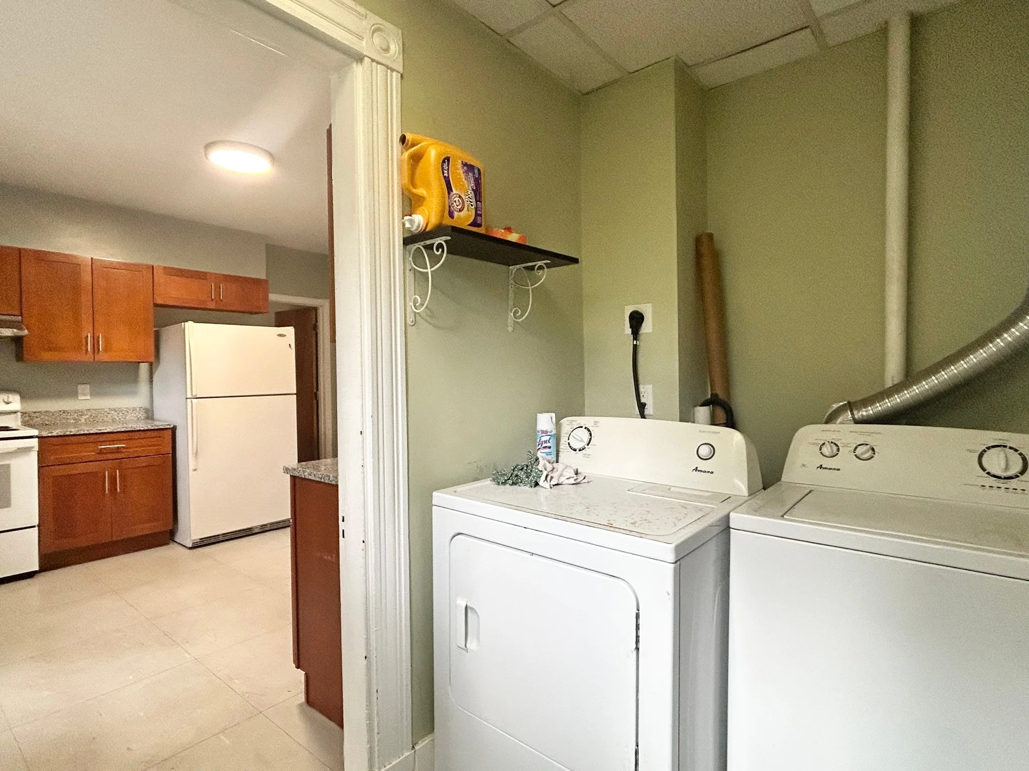 3 bed, 1 bath apartment for rent at 500 Centre St Unit 1, Newton Corner — photo 7 of 15