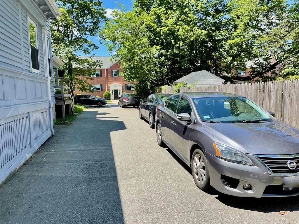 3 bed, 1 bath apartment for rent at 500 Centre St Unit 1, Newton Corner — photo 14 of 15