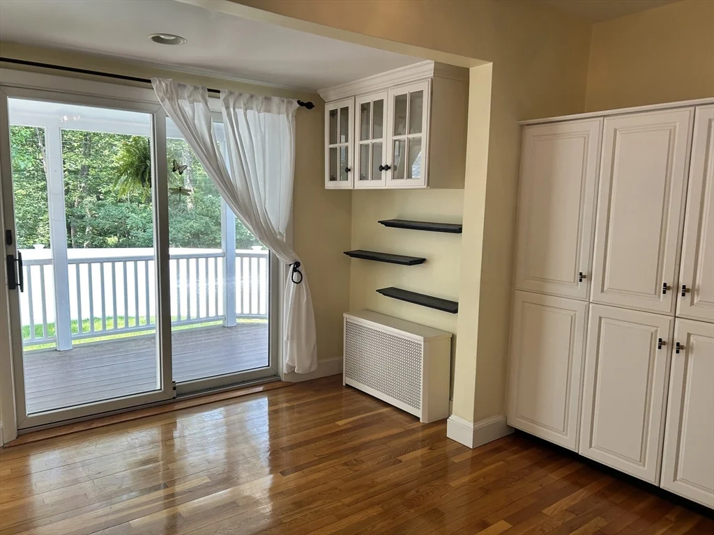4 bed, 2 bath apartment for rent at 500 Lowell St, Lexington — photo 8 of 19