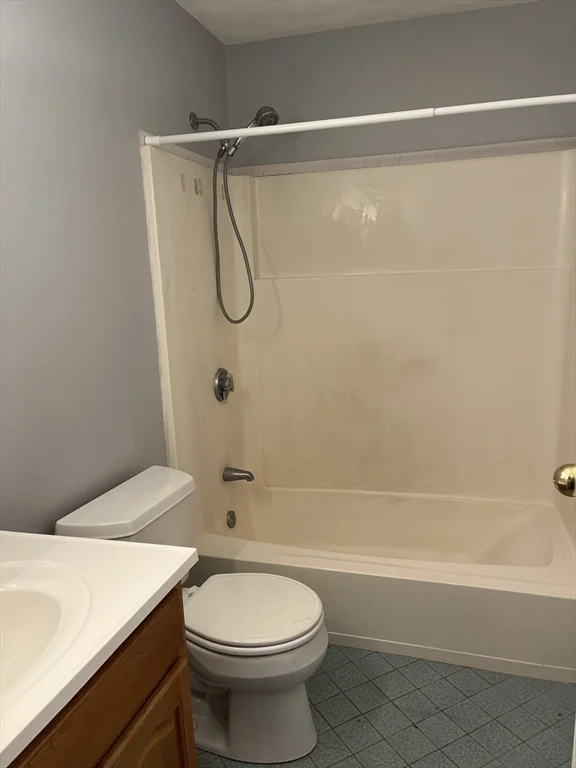 2 bed, 1 bath apartment for rent at 500 North Shore Rd Unit 13B, Peabody — photo 9 of 15