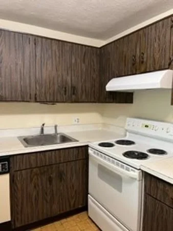 2 bed, 1 bath apartment for rent at 500 North Shore Rd Unit 1C Top levl, Peabody — photo 3 of 10