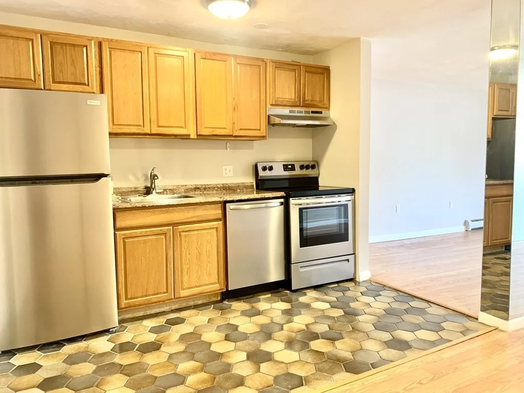 2 bed, 1 bath apartment for rent at 500 Revere Beach Blvd Unit 110, Revere — photo 4 of 25