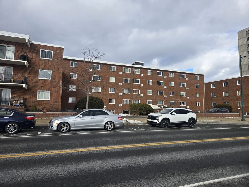 2 bed, 1 bath apartment for rent at 500 Revere Beach Blvd Unit 405, Revere — photo 2 of 16