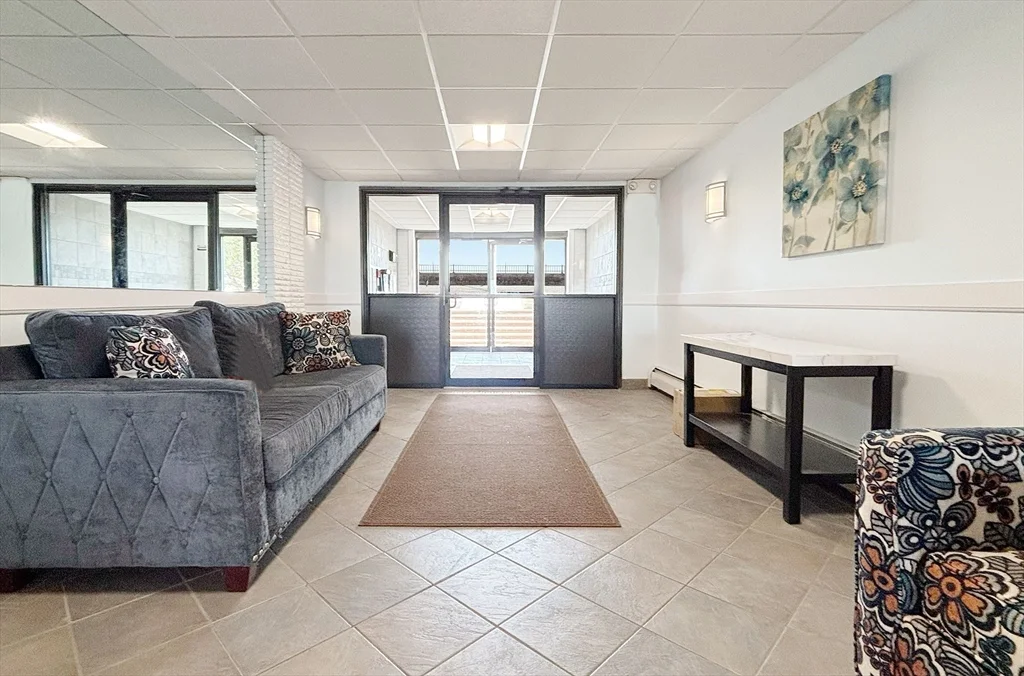 1 bed, 1 bath apartment for rent at 500 Revere Beach Boulevard Unit 504, Revere — photo 12 of 18