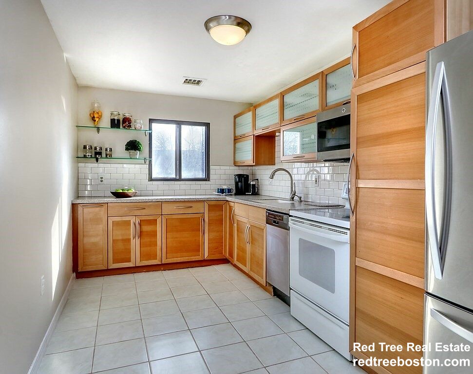 3 bed, 2 bath apartment for rent at 500 Salem St Unit 201, Medford — photo 7 of 15