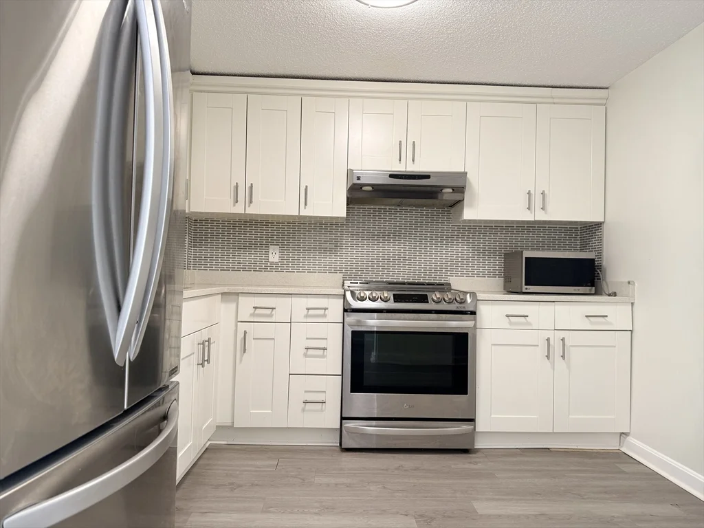 2 bed, 2 bath apartment for rent at 500 Salem St Unit 406, Medford — photo 2 of 12