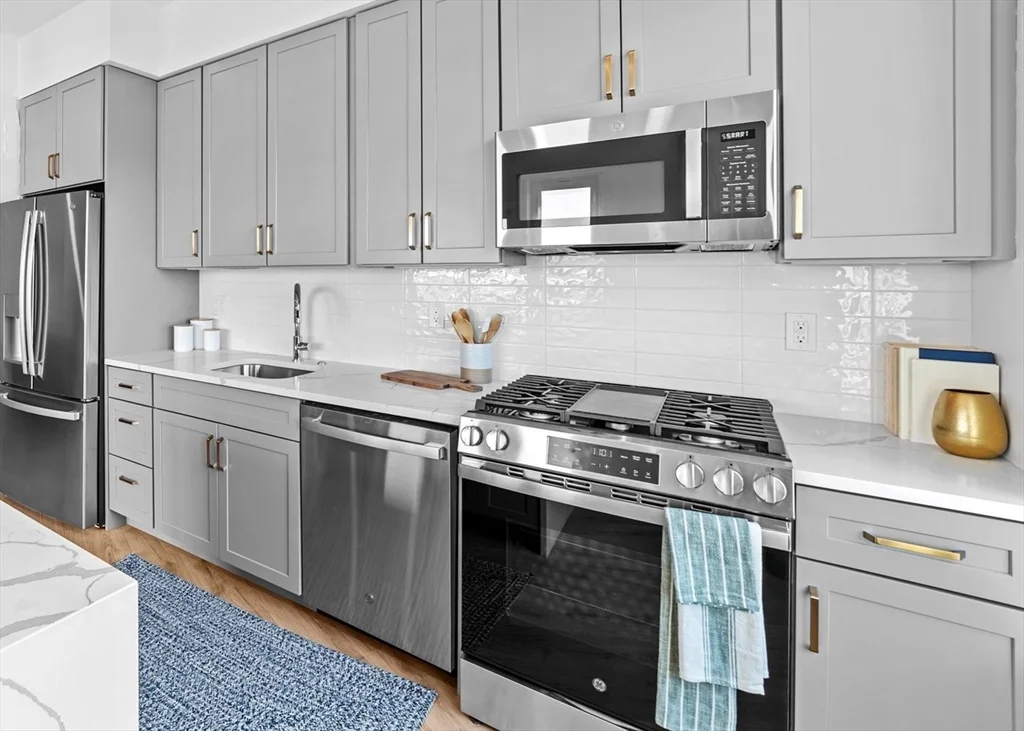 3 bed, 2 bath apartment for rent at 500 Talbot Ave Unit 308, Dorchester — photo 1 of 24