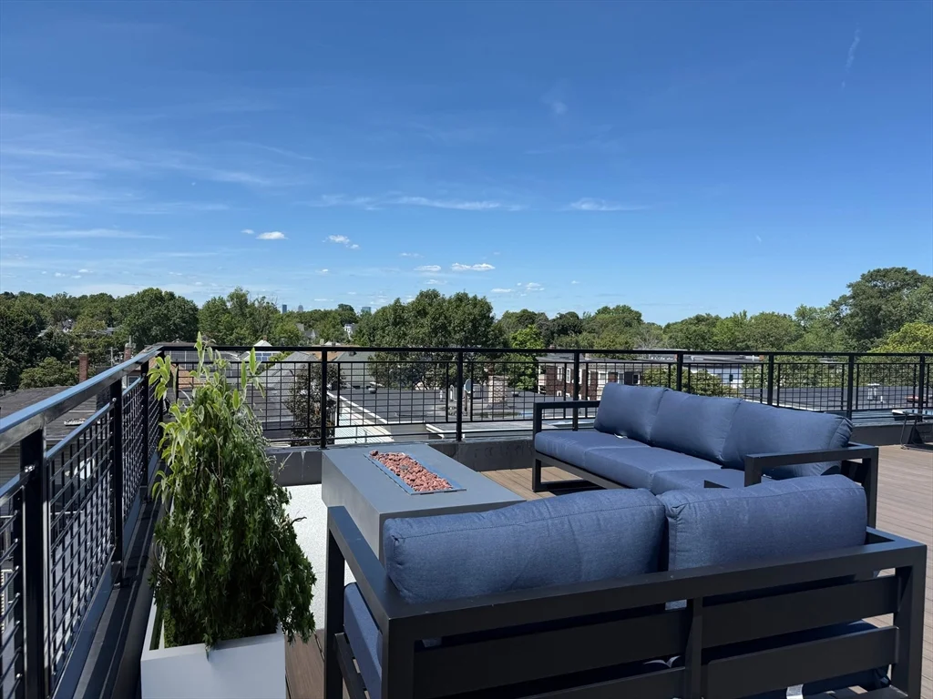 2 bed, 2 bath apartment for rent at 500 Talbot Ave Unit 404, Dorchester — photo 23 of 35