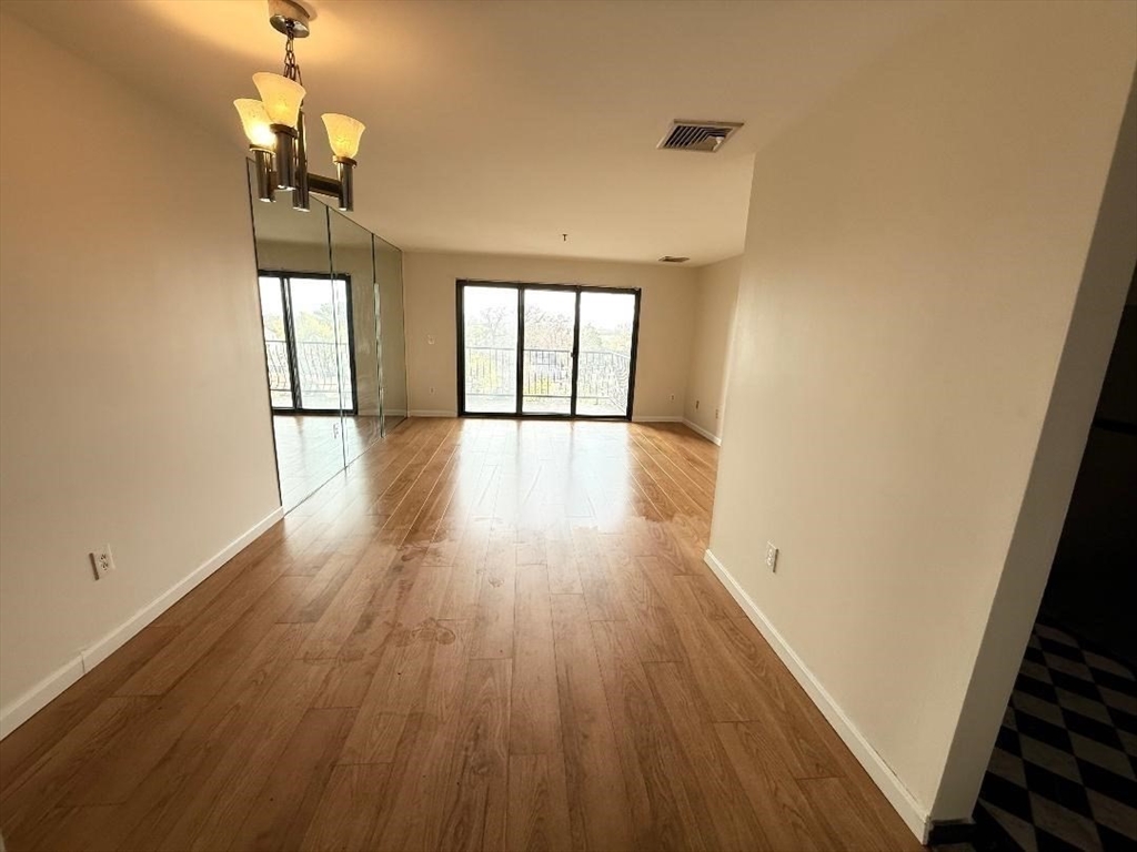 2 bed, 2 bath apartment for rent at 500 Washington St Unit 604, Quincy — photo 3 of 14