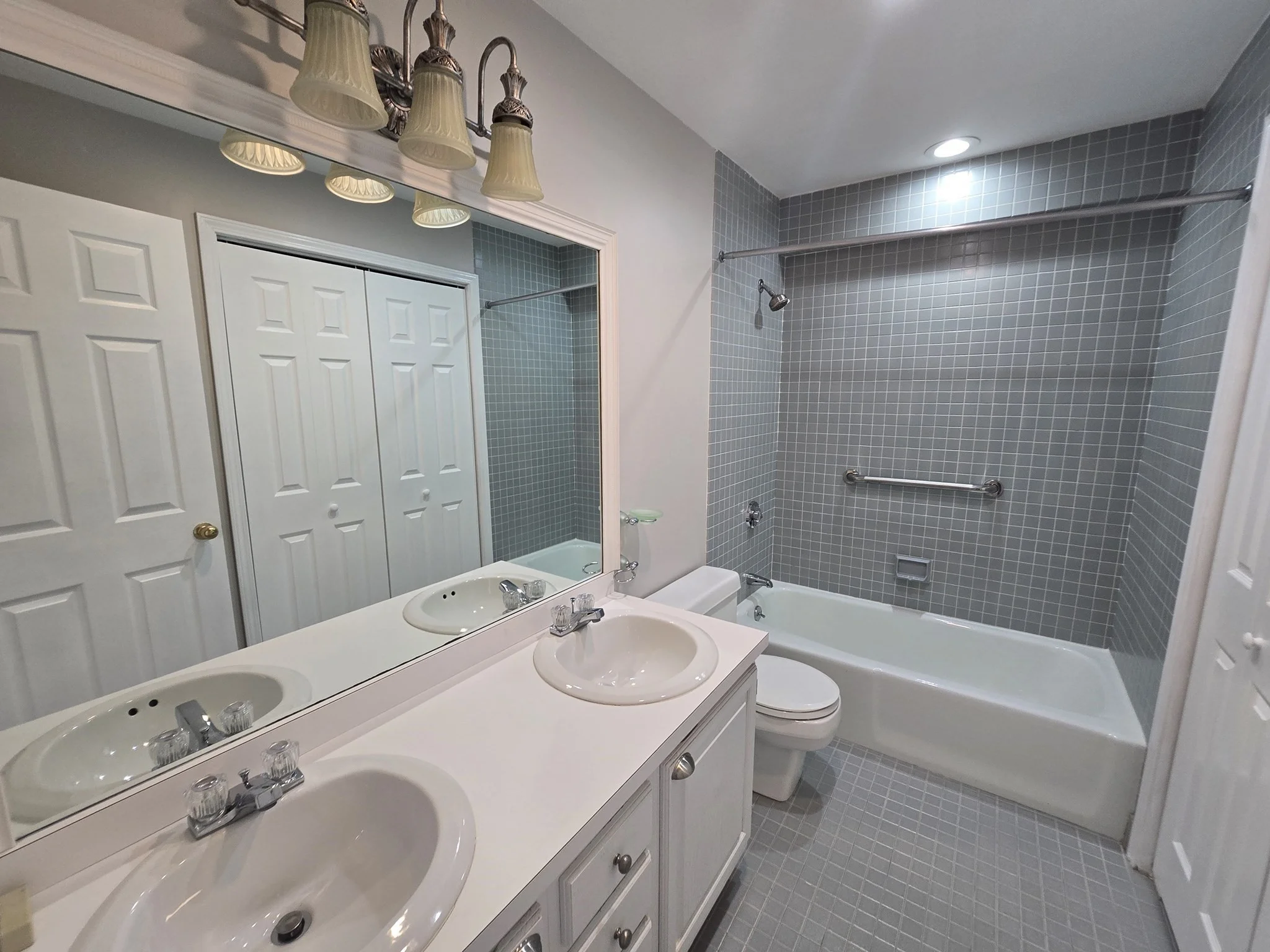 2 bed, 2 bath apartment for rent at 500 Washington St Unit 409, Quincy — photo 32 of 40