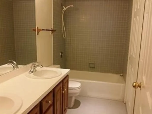 2 bed, 2 bath apartment for rent at 500 Washington St Unit 701, Quincy — photo 9 of 20