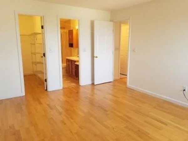 2 bed, 2 bath apartment for rent at 500 Washington St Unit 701, Quincy — photo 7 of 20