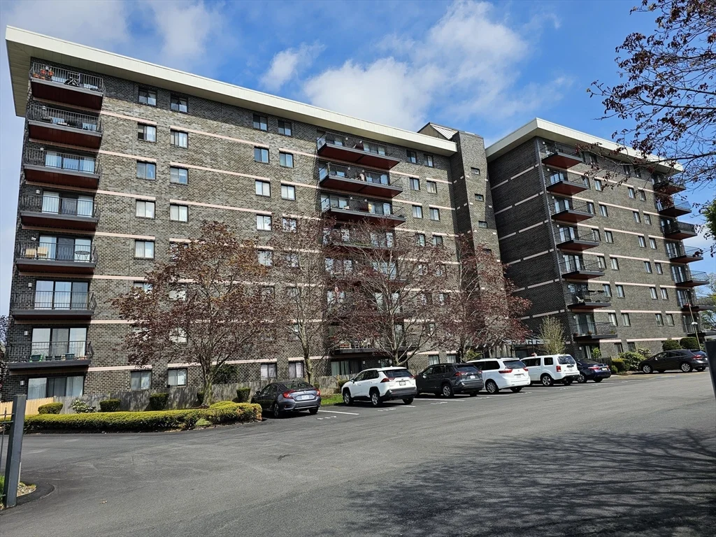 2 bed, 2 bath apartment for rent at 500 Washington St Unit 805, Quincy — photo 2 of 27