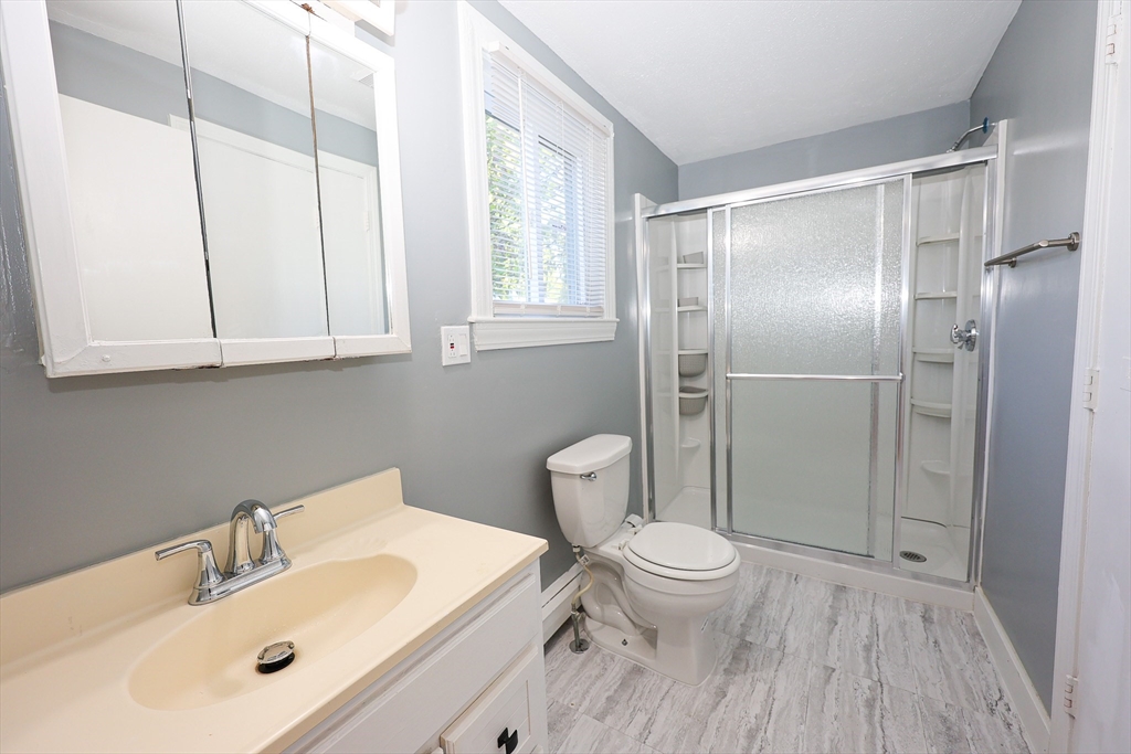 2 bed, 1 bath apartment for rent at 501 Ash St Unit 1, Brockton — photo 6 of 27
