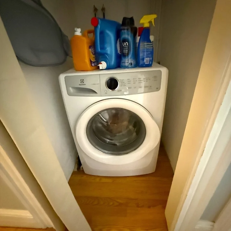 2 bed, 1 bath apartment for rent at 501 East 3rd Unit 2, South Boston — photo 6 of 7