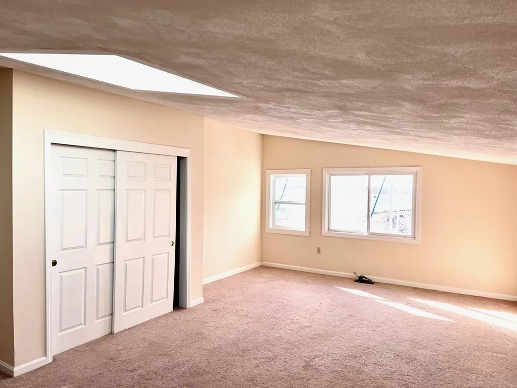 3 bed, 2 bath apartment for rent at 501 Shirley St Unit right, Winthrop — photo 7 of 12
