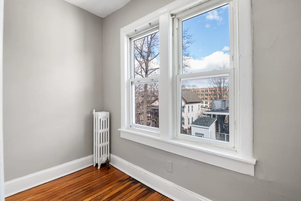 2 bed, 1 bath apartment for rent at 501 Warren Ave Unit 6, Roxbury — photo 11 of 14