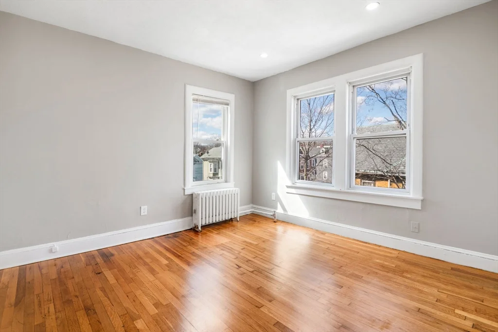 2 bed, 1 bath apartment for rent at 501 Warren Ave Unit 6, Roxbury — photo 9 of 14
