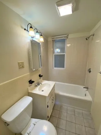 2 bed, 1 bath apartment for rent at 501 Warren St Unit 4, Dorchester — photo 7 of 12