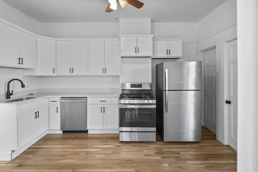 4 bed, 1 bath apartment for rent at 502 6th St Unit 2, South Boston