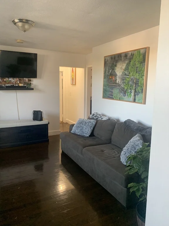 2 bed, 1 bath apartment for rent at 502 Beach St Unit 2, Revere — photo 10 of 12