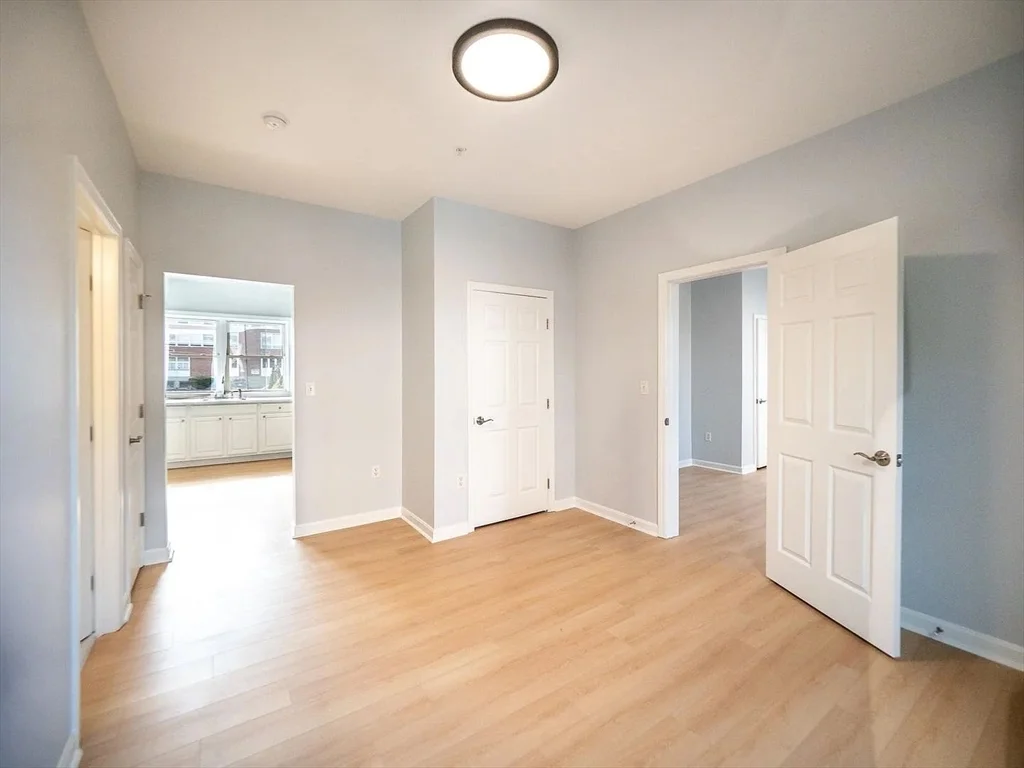 2 bed, 1 bath apartment for rent at 502 Somerville Ave Unit 2, Spring Hill — photo 4 of 11