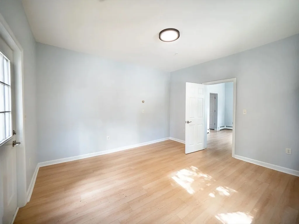 2 bed, 1 bath apartment for rent at 502 Somerville Ave Unit 2, Spring Hill — photo 10 of 11