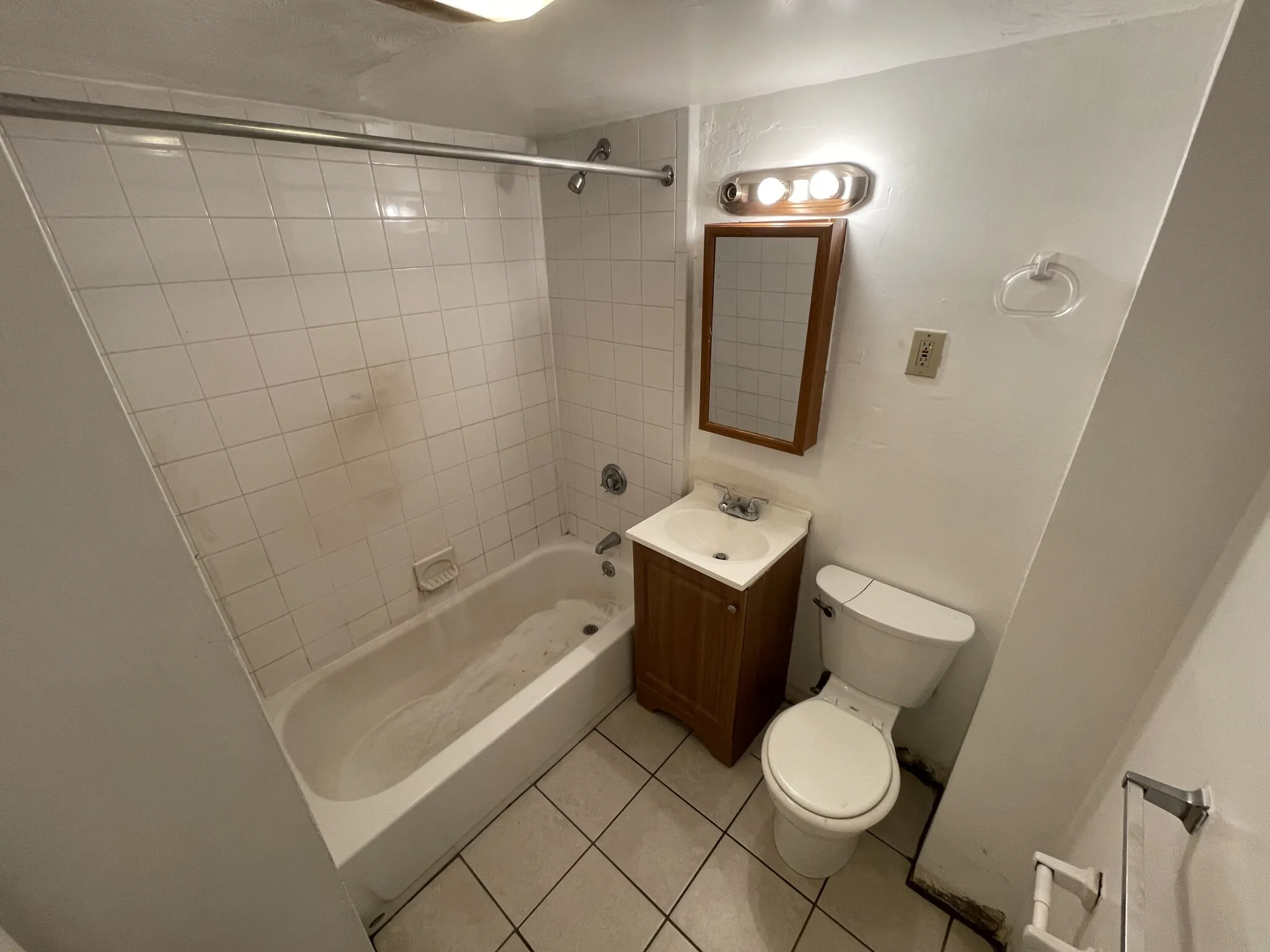 Studio bed, 1 bath apartment for rent at 503 Beacon St Unit A, Back Bay — photo 3 of 4