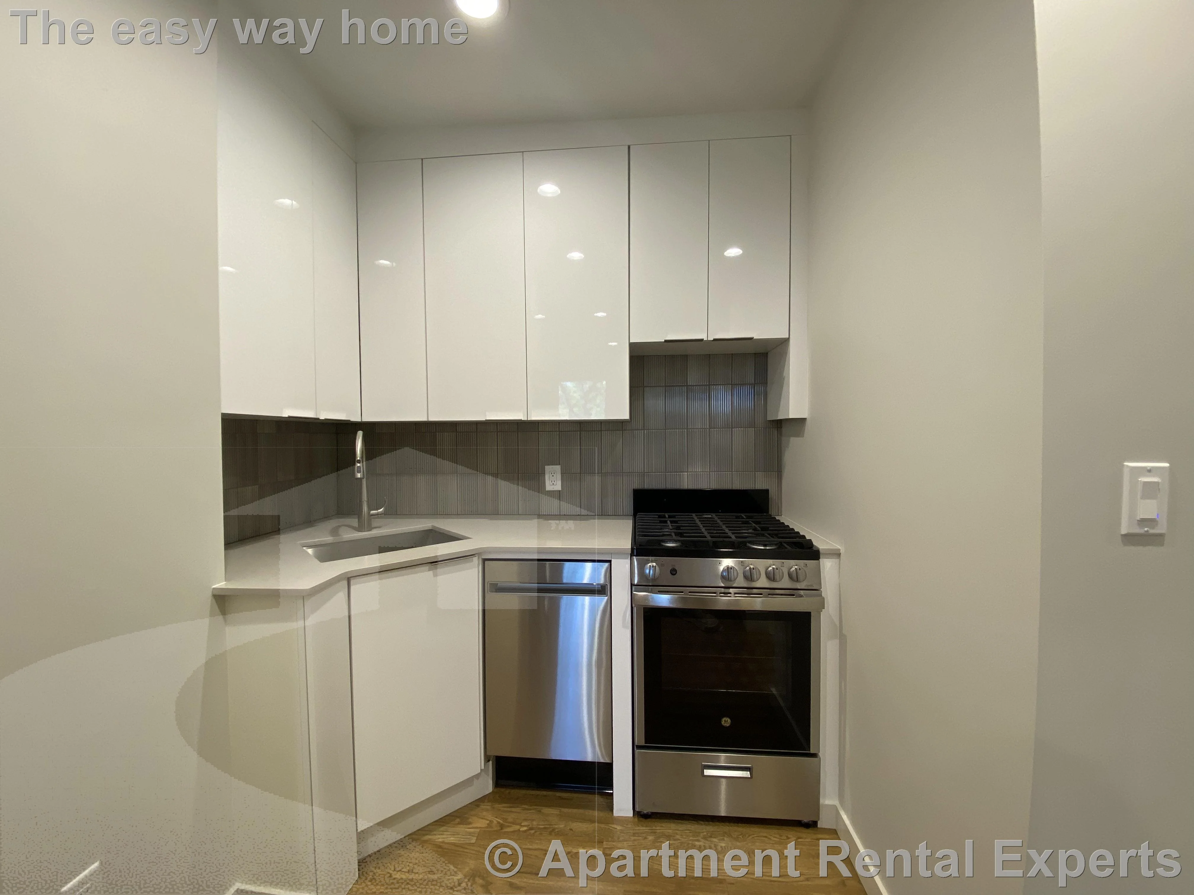 1 bed, 1 bath apartment for rent at 503 Franklin St Unit 2, Central Square — photo 2 of 13