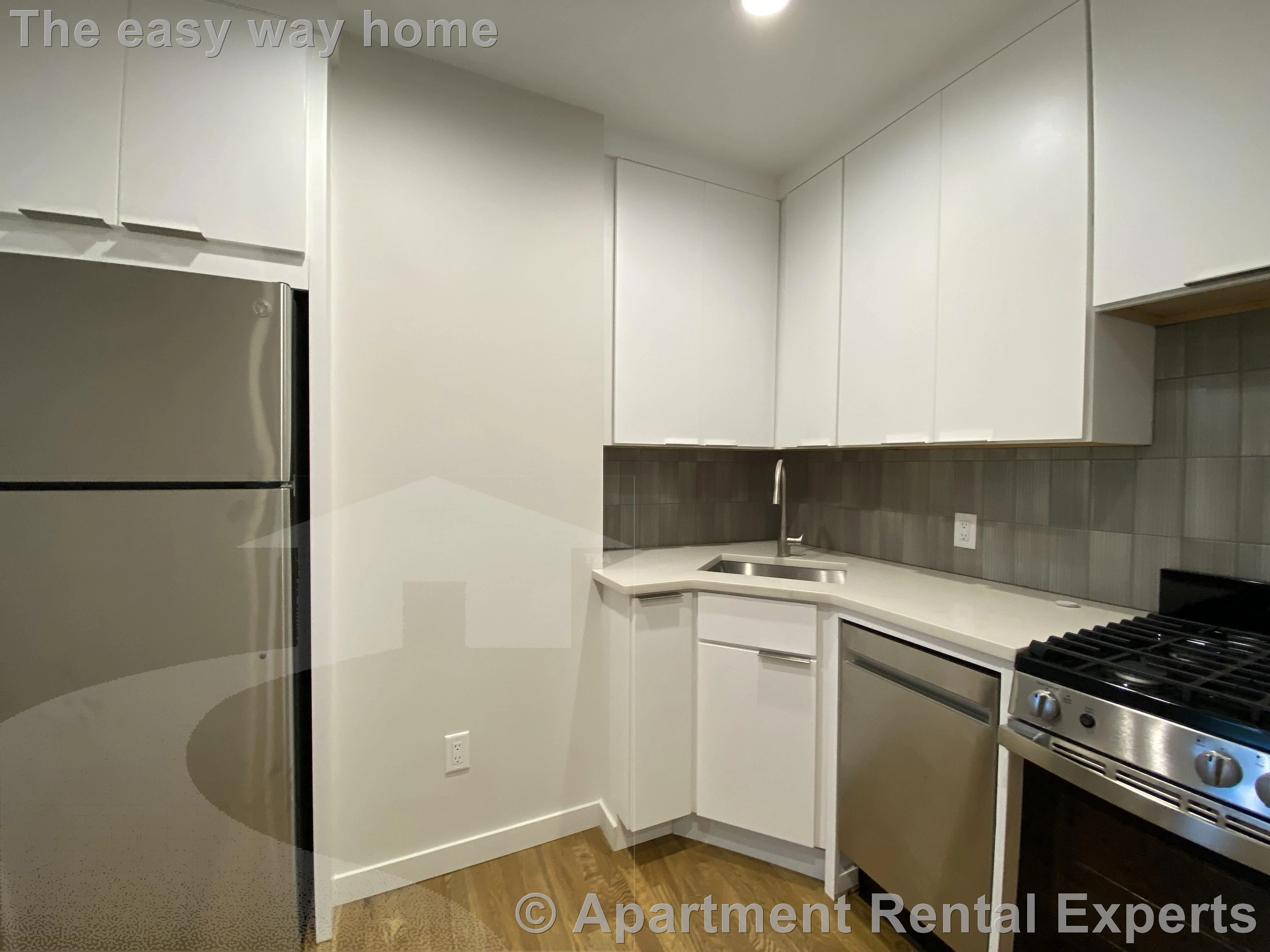 2 bed, 1 bath apartment for rent at 503 Franklin St Unit 3, Central Square — photo 2 of 12