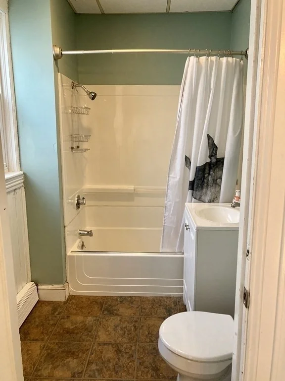 3 bed, 1 bath apartment for rent at 503 William St Unit 1, Fall River — photo 12 of 17