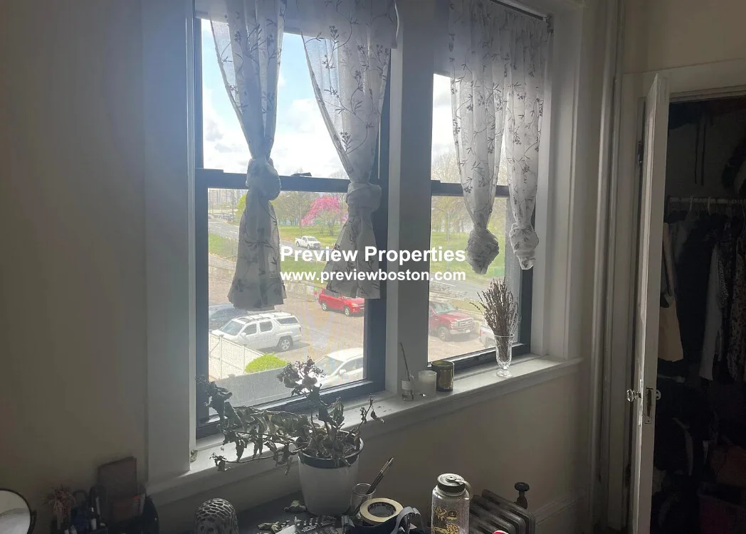 Studio bed, 1 bath apartment for rent at 504 Beacon St Unit 2P, Back Bay — photo 7 of 7