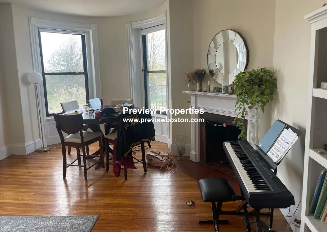 Studio bed, 1 bath apartment for rent at 504 Beacon St Unit 2P, Back Bay — photo 1 of 7